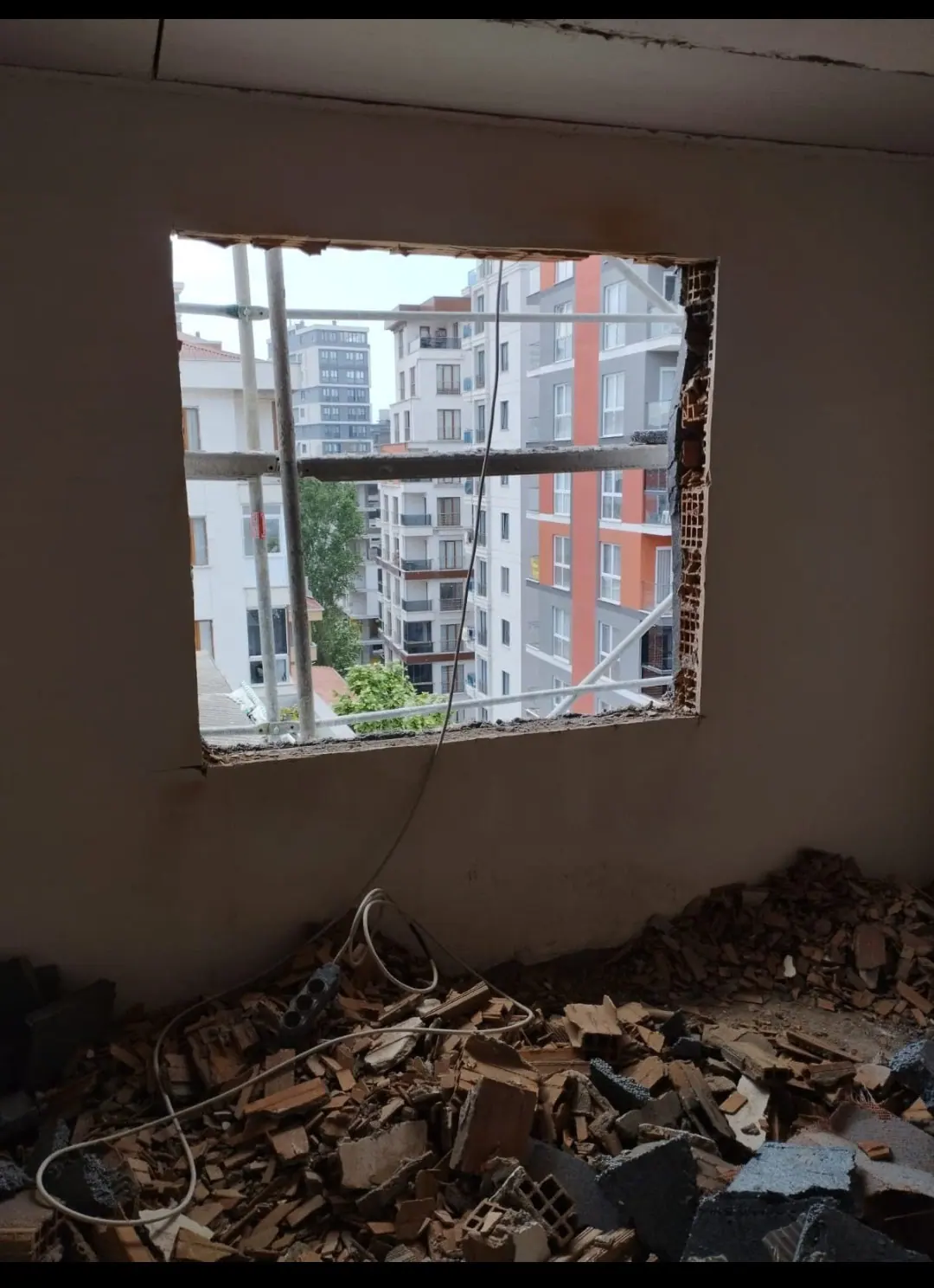 Kapı ve Pencere Yeri Açma uygulaması